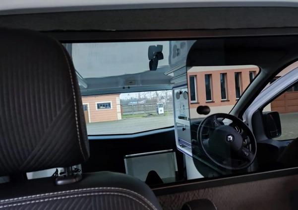 Renault Trafic cena 50000 przebieg: 197000, rok produkcji 2016 z Drohiczyn małe 106